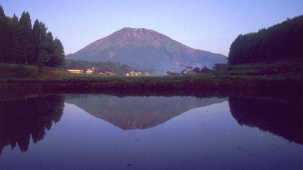 信濃富士（黒姫山）